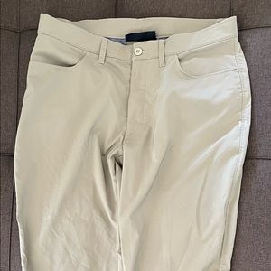 Under Armour golf pants